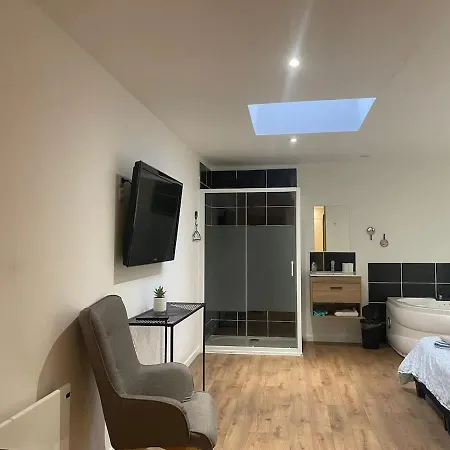 Daire Le Nid Cosy Avec Balneo Tourcoing