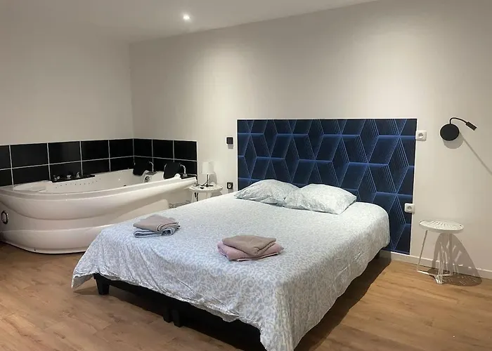 Appartement Le Nid Cosy Avec Balneo Tourcoing